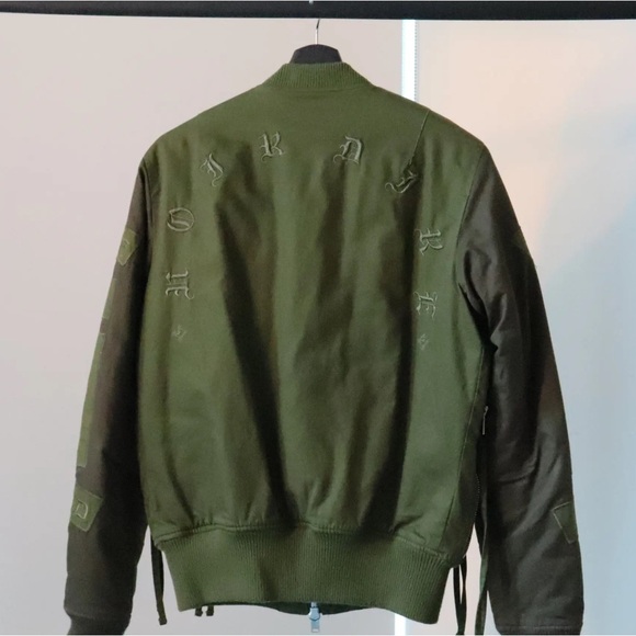 STAMPD “Time And 1 World” Bomber Jacket Size XL - Picture 2 of 9